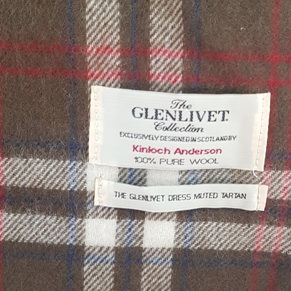 Kinloch Anderson- Glenlivet Collection Wool Scarf - Picture 4 of 4